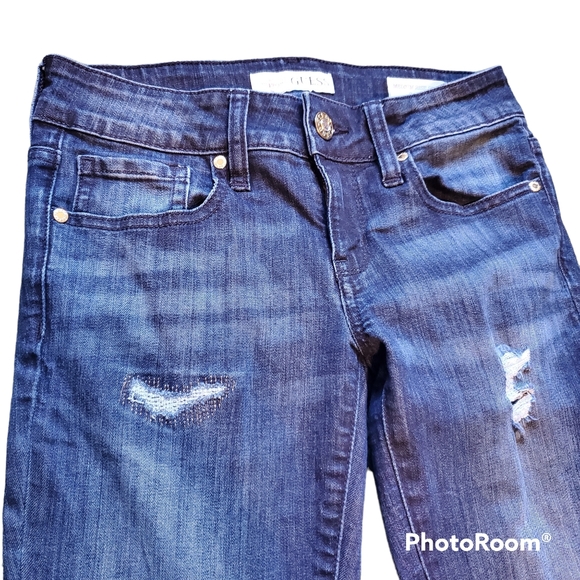 GUESS MEDIUM RISE SKINNY SARAH FIT MEDIUM WASH DENIM JEANS SIZE 26 EUC - Picture 3 of 12